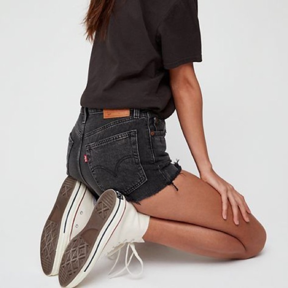 Levi's Black Ribcage Shorts
